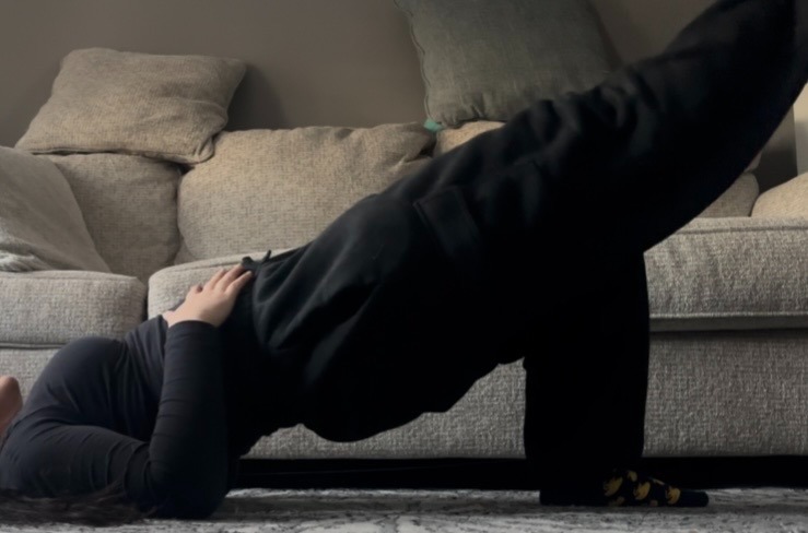 single leg glute bridge without band